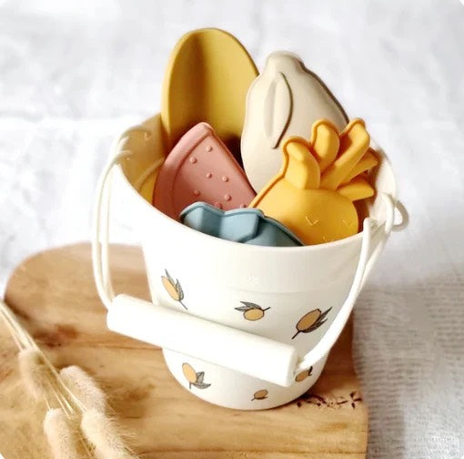 Seau et accessoires en silicone avec formes "CITRON"