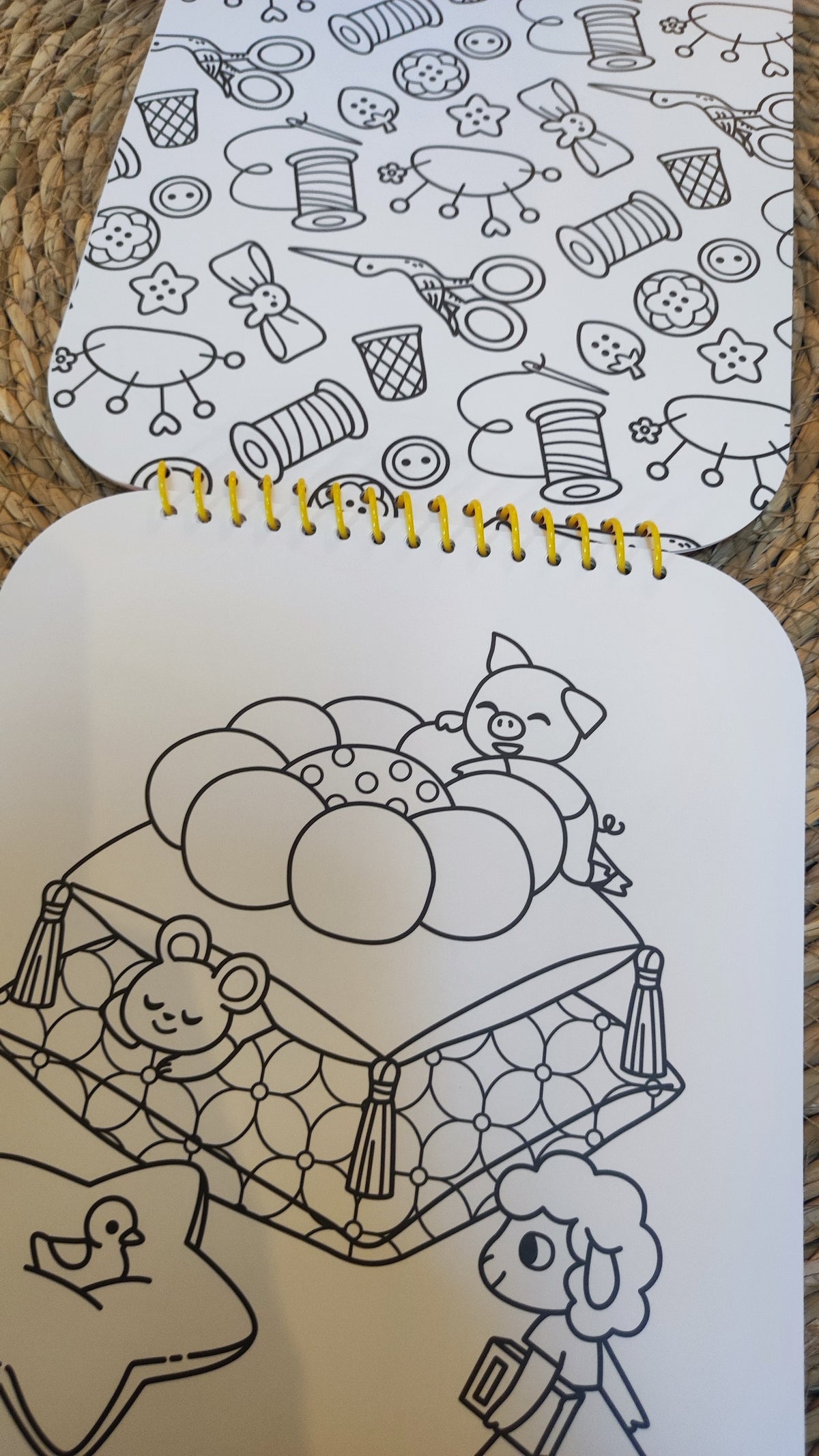 Carnet de coloriages effaçables " Maison cosy "