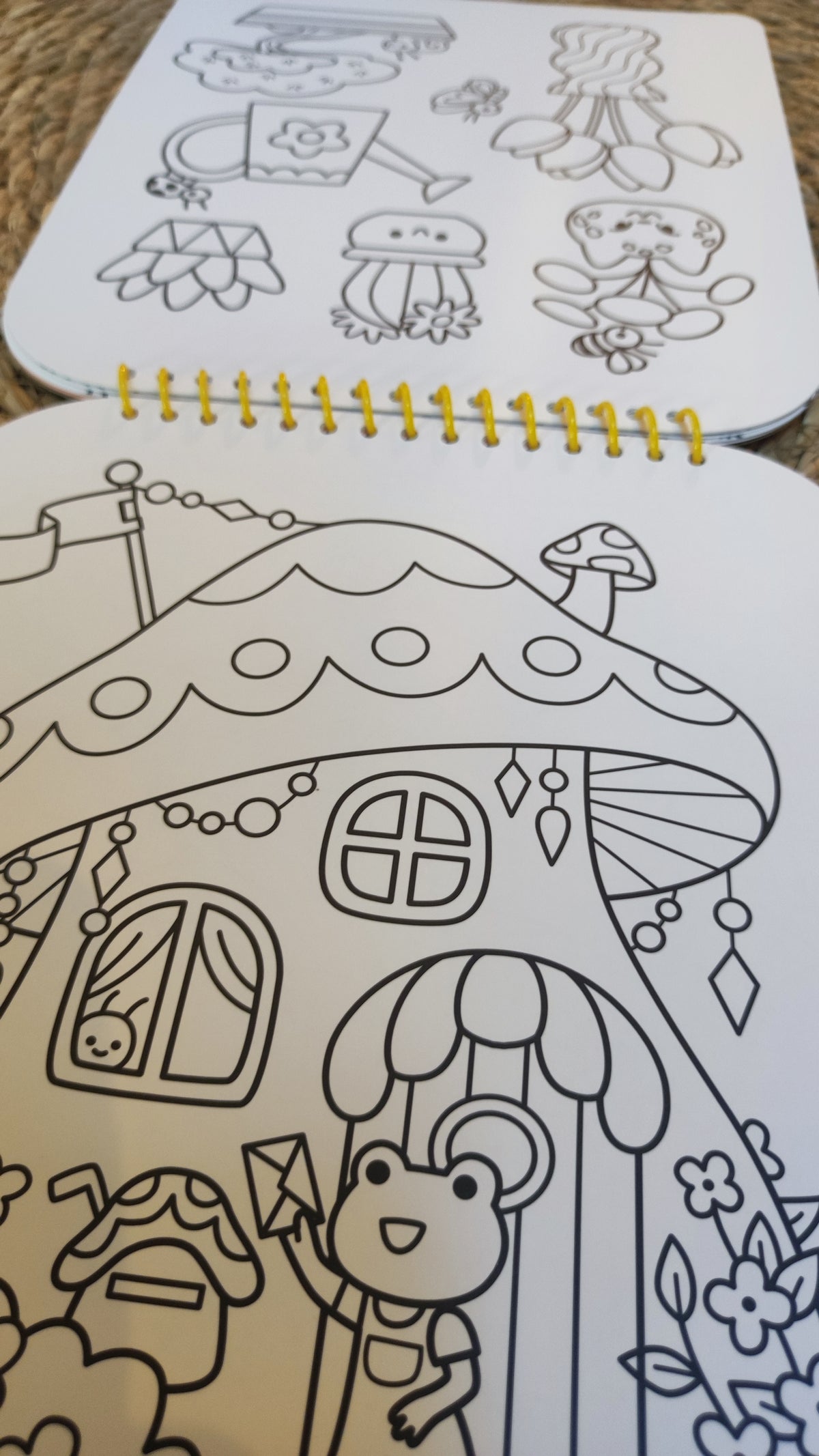 Carnet de coloriages effaçables " Maison cosy "