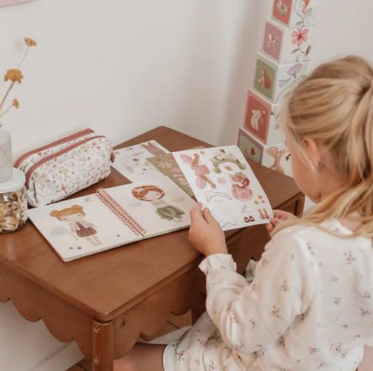 Habille ton personnage Rosa & friends autocollants - Fairy Garden