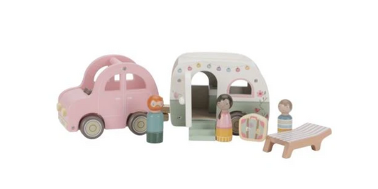 Voiture avec caravane