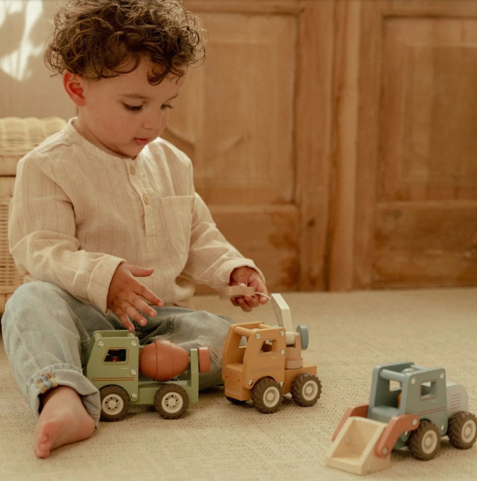 Camion grue en bois