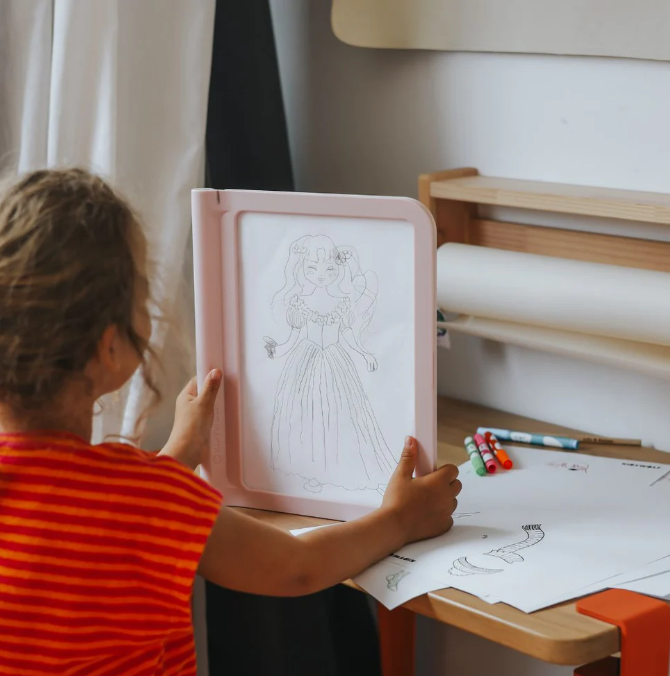 👗 KIDYDRAW-PRO  Tablette lumineuse "rose dessinons la mode"