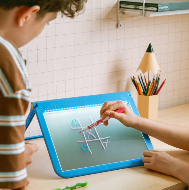 KIDYDRAW-PRO  Tablette lumineuse bleu "Manga"