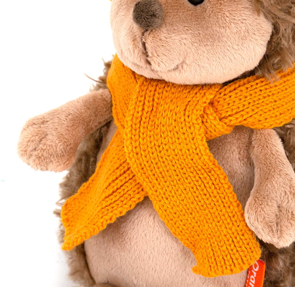 🦔 Peluche Pique le Hérisson – Béret moutarde– 25 cm