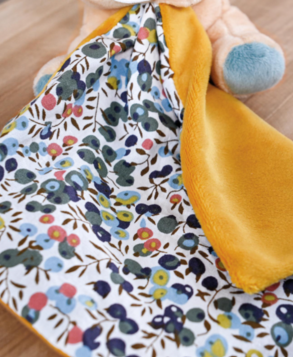 Doudou LION jaune avec mouchoir - BOH'AIME - 15 cm