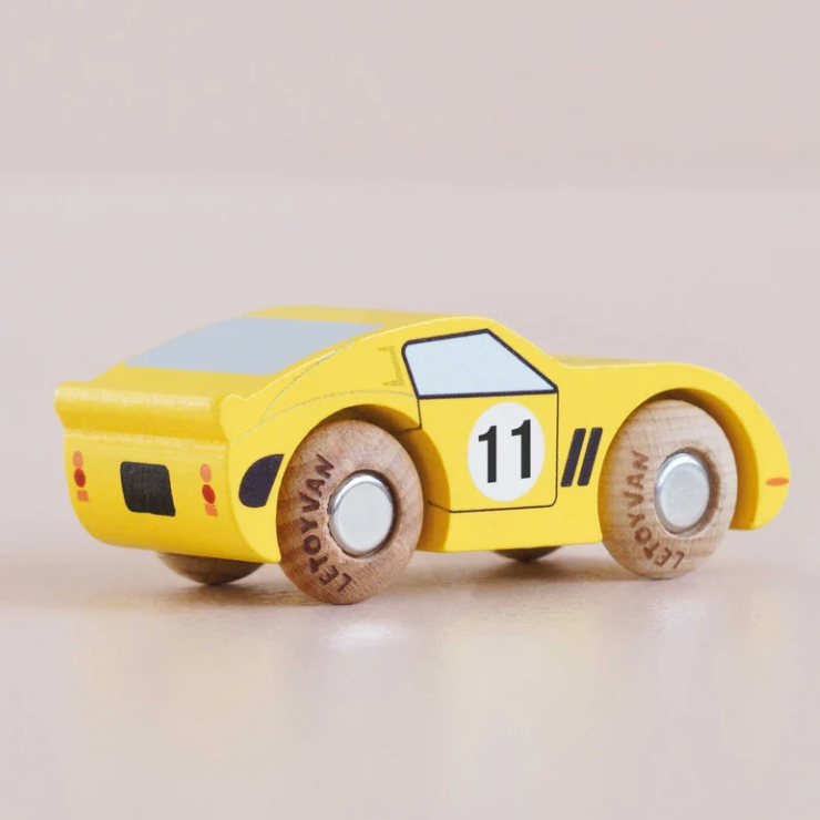 Voiture "LUCA" N°24