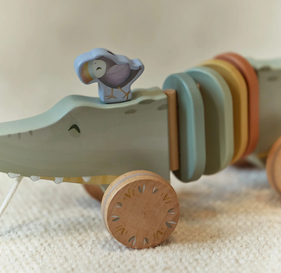 Crocodile à tirer en bois
