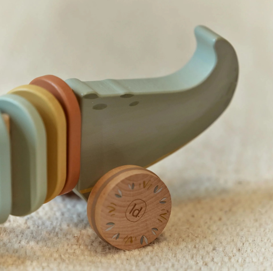 Crocodile à tirer en bois