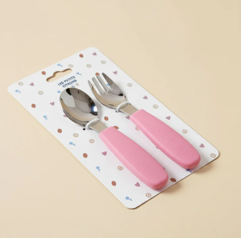 Couverts en inox avec manche silicone - 5 coloris