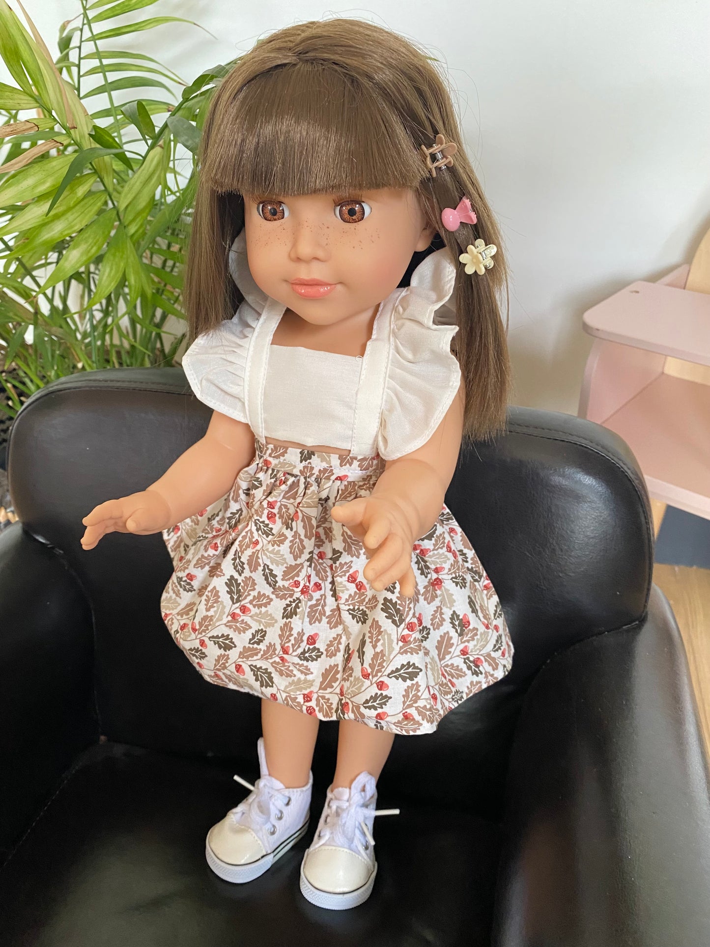 Poupée Sasha - Robe fleurie