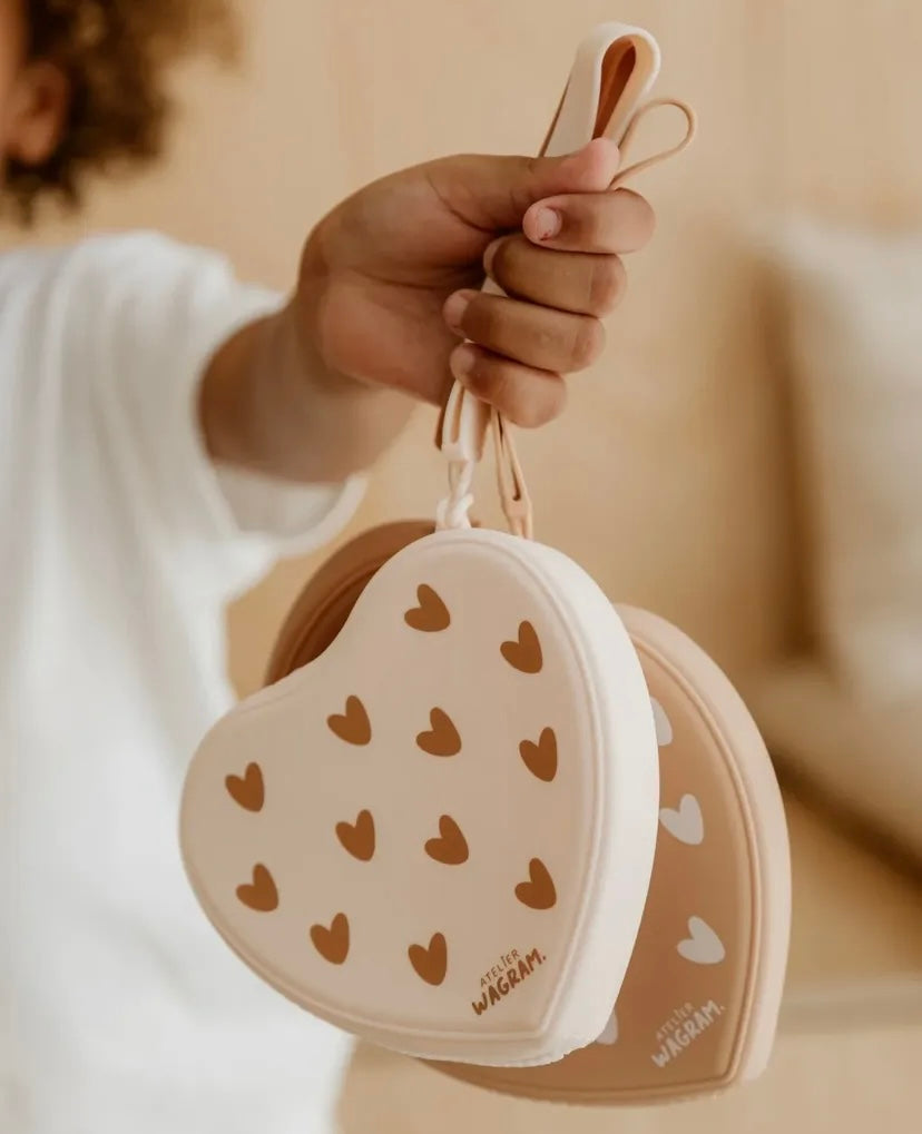 Pochette cœur en silicone - Crème