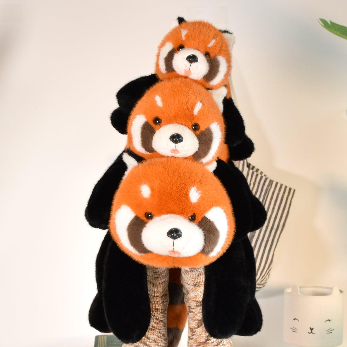 Peluche lestée panda roux Sierra - 42 cm