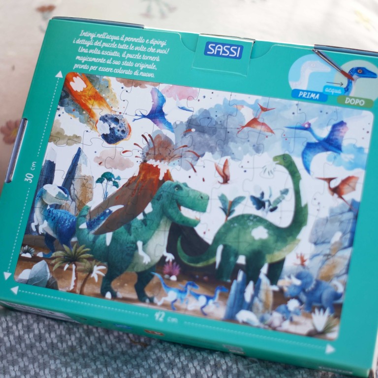 Puzzle magique à l'eau. Les dinosaures